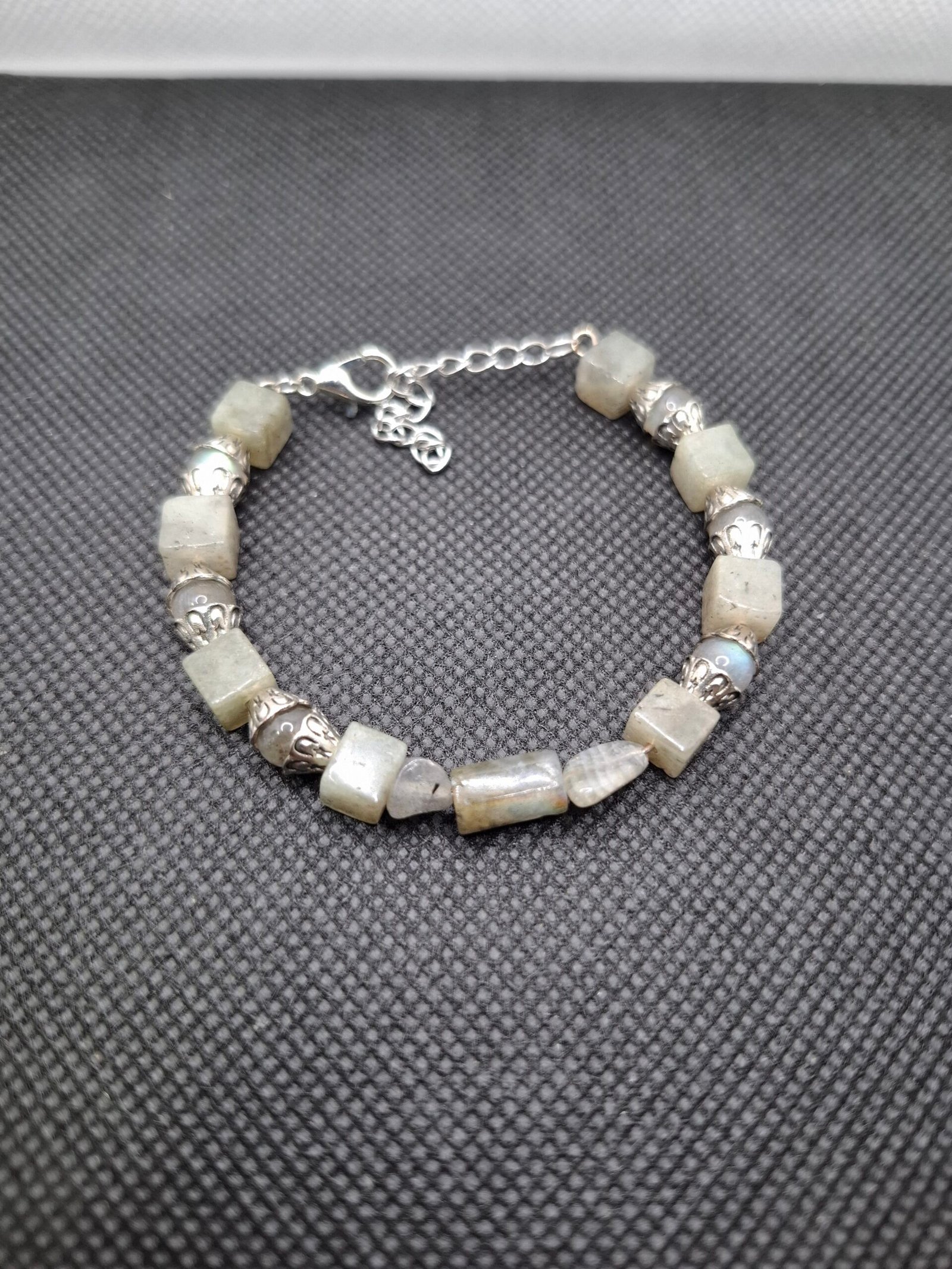 הזוהר הנסתר – תמונה 2