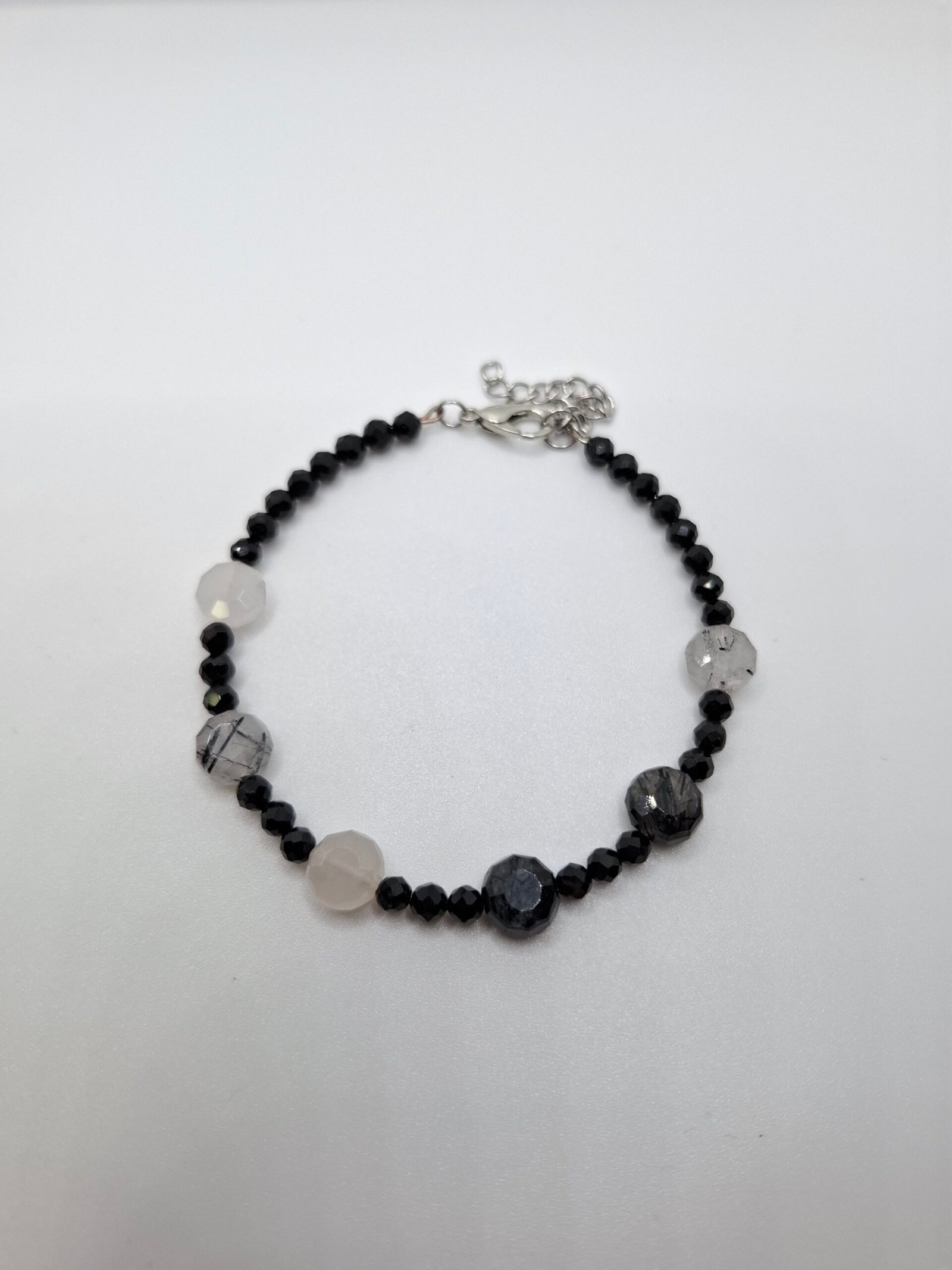 מלכת ההגנה – תמונה 2